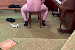 Intense face fucking cute slut in Canada, feeling the passion