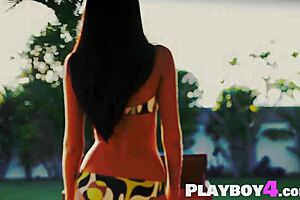 hot babe kalyn declue rips off her lingerie and poses naked