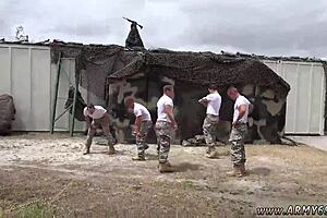 Hey, watch these Israeli soldiers bang on the beach