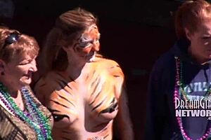 bourbon street afternoon tit flashing