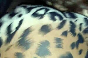 Getting head in public outdoor setting