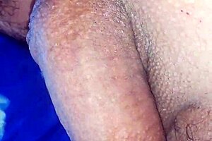 Shaved Hairless Body in Teub Scene