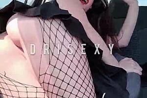 ninfeta masturbating while driving her sexy car