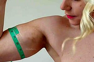 Blonde Bodybuilder Milf Flexes Muscles and Measures Her Strength