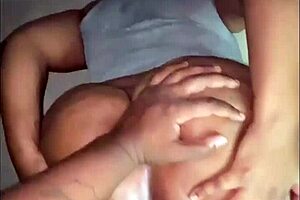 Amateur wife moans during tight pussy fucking 😩