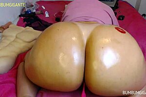 i oiled my ass for cuckold fun and invited fans to record with me