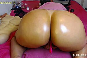 i oiled my ass for cuckold fun and invited fans to record with me