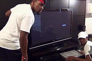 Big Cocks Rome Major And Jonathan Jordan Bang Hot Milf Leilani Lei