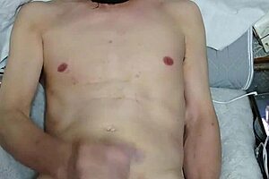 amateurs masturbate in a simple narrative of self-pleasure