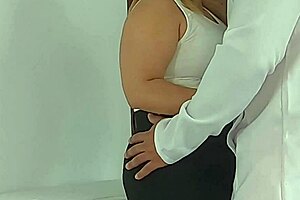 Secretary Seduces Doctor And Sucks His Cock In Office!