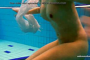 kristy hot babe with big boobs in pool underwater 😍