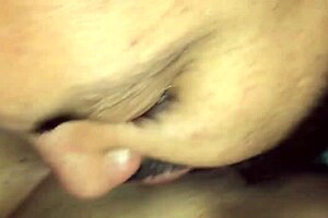 Eating my girlfriends pussy so she lets me out tonite