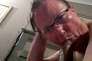 Ep gets kas legendary deep throat blowjob on webcam! 😘