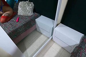 que rico, stripping and masturbating tight pussy with vibrator