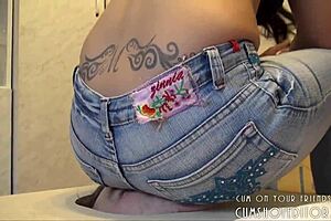 Hey cutie, wanna sit on my face in this dorm room?