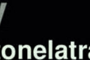 transsexual client in bsb gets blowjob and kiss from amateur