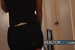i fucked the thick columbian real estate agent client