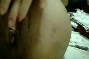 I am Pimentinha Dany masturbating my big ass and pussy