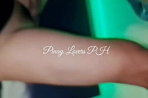 Pinay Scandal Threesome With Shaved Pussy Licking