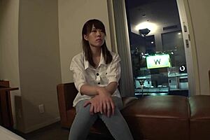 Slender asian babe's first homemade shoot with skinny body.