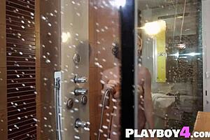 Sexy Blonde Milf Katie Jean Shows Off Her Perfect Ass After Showering