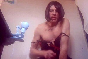 Look at this tranny with a nice ass ready for action.