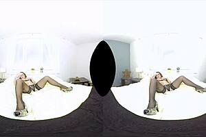 Holly Banks Gives Intense Blowjob And Handjob To German Guy