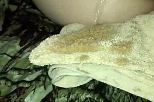 Akprettytoes Achieves Intense Orgasm Squirting Three Times With Magic Wand.