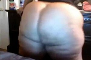 sexy ebony bbw teases with huge tits and big ass