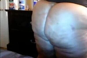 sexy ebony bbw teases with huge tits and big ass