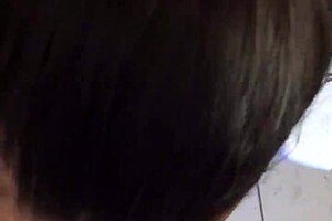 White Girl Gives Blowjob and Deepthroat to Finish 😏