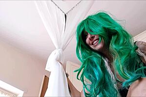 my colleague and i are having fun humiliating this poor asshole 😈