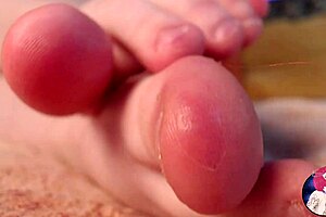 Hey, check this BBW rocking foot fetish vibes! 😘