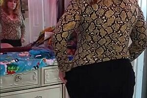 hotwife steffi does a dirty pussy dance in snake skin 😈