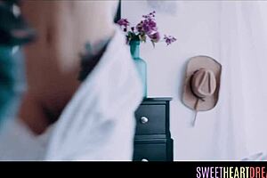 Ebony babe licks and fingers the hot teen's pussy in amateur lesbian scene