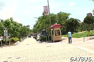 Satisfying A Hungry Pecker With Oral Sucking