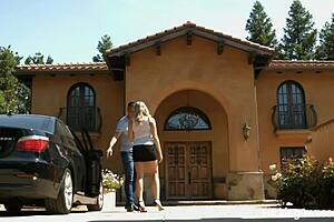 Mia Malkova Explores Anal With Huge Ass And Natural Tits