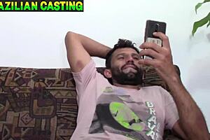 coroa fogosa com seu rabo grande vem encontro do funcionario e goza gostoso, showing off those big natural tits and ass