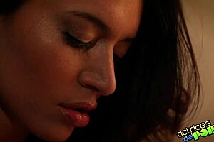 Franceska's BDSM Fetish Diary Explodes With Intense Fingering And Masturbation!