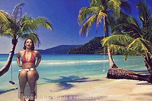 curvy amateur girl reaches orgasm fucking herself with glass dildo