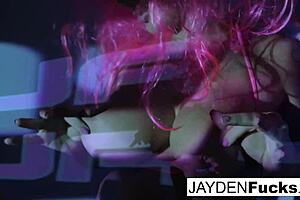 jayden jaymes enjoys solo fun with wet pussy