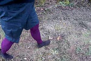 strumpfhose outdoor adventure, what do you see?