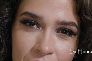 Victoria Voxxx fingers shaved pussy in lingerie