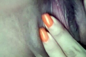 i'm eating her pussy