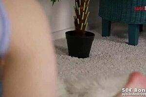 Watch this sexy camgirl masturbate live on xcamwithme.com