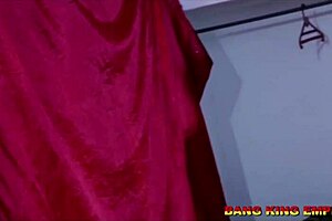 Amateur Pornstar Fucks Sex-Addicted Stepmother With BBC Fat Black Cock In Shaved Pussy Action.