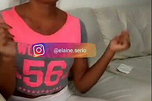 morena gostosa shaking that ass so hot 🔥