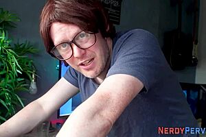 Leeds Amateur Sucks Nerd's Dick