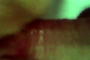 In quick homemade session, young milf receives anal creampie