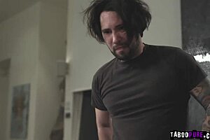 Jill kassidy sucks tommy pistols' monster cock